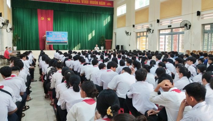 Mất cân bằng giới tính khi sinh và chăm sóc sức khỏe sinh vị thành niên tại các trường THCS trên địa bàn huyện Long Thành năm 2024