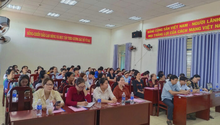 TRUNG TÂM Y TẾ HUYỆN XUÂN LỘC TẬP HUẤN KIẾN THỨC CHUYÊN MÔN, KỸ NĂNG TRUYỀN THÔNG NĂM 2025
