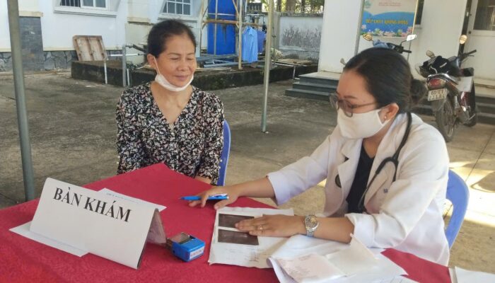 CHIẾN DỊCH TRUYỀN THÔNG KHÁM SÀNG LỌC SỨC KHỎE CHO NGƯỜI CAO TUỔI