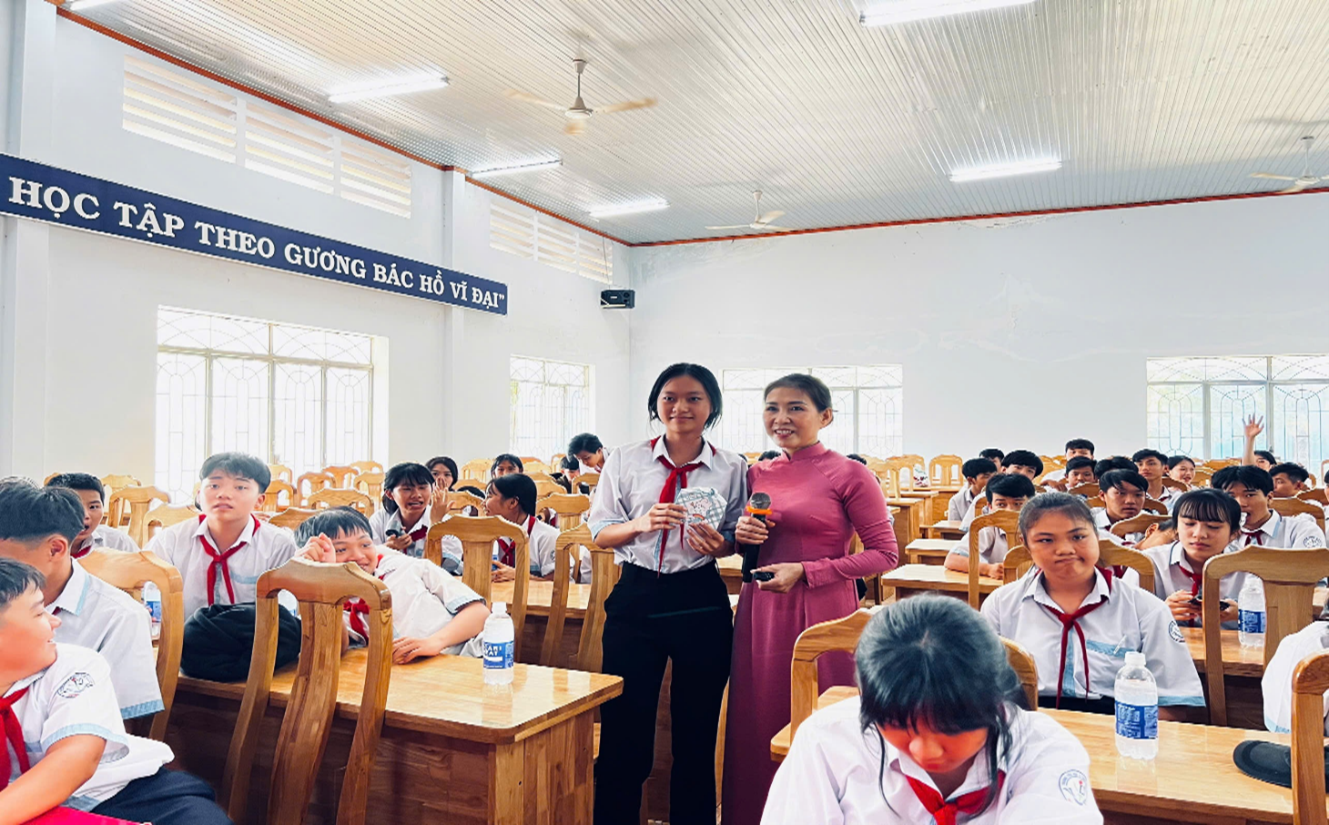 Tổ chức Tập huấn về Kiểm soát mất cân bằng giới tính khi sinh, chăm sóc sức khỏe sinh sản vị thành niên cho học sinh các trường THPT, THCS.